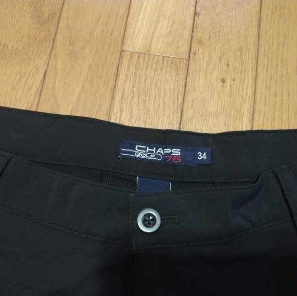 Men's shorts - Picture 2 of 2
